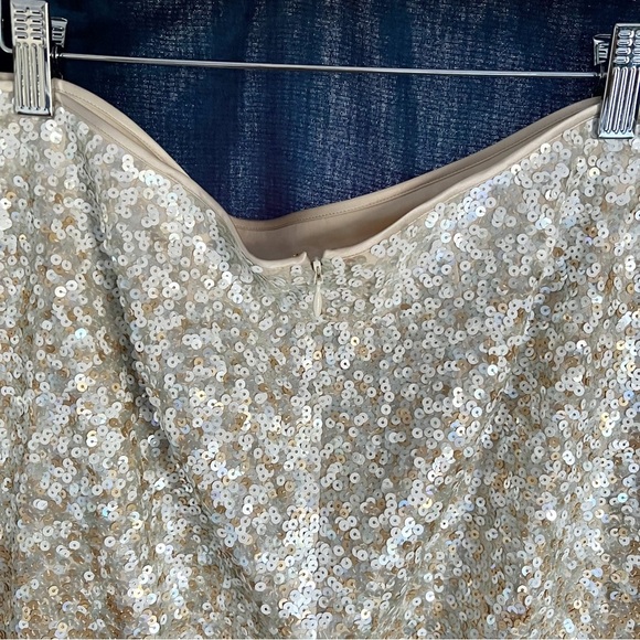 St. John Couture Evening Set - Picture 7 of 9